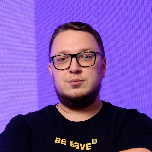 Артем Биковець